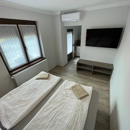 Bed & Breakfast Kukorica Csárda 3*