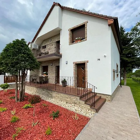 住宿加早餐酒店 Kukorica Csarda Balatonujlak