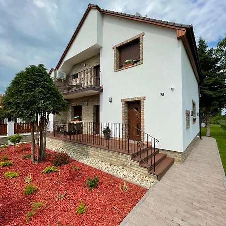 Kukorica Csárda Balatonujlak