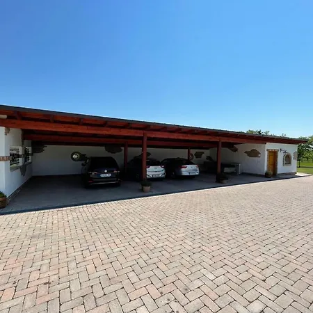 住宿加早餐酒店 Kukorica Csarda Balatonujlak