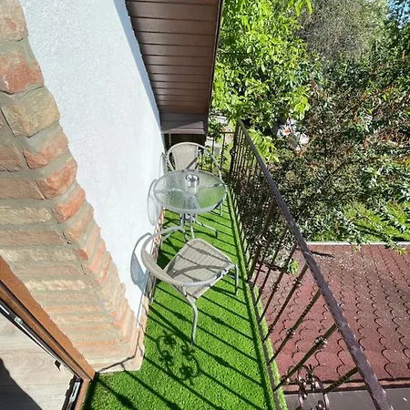 Kukorica Csarda * Balatonujlak