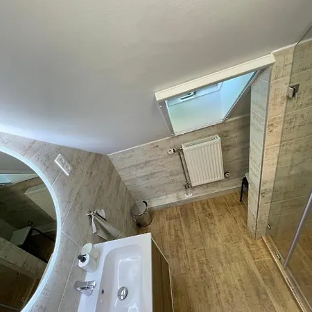 Kukorica Csarda 住宿加早餐酒店 3*