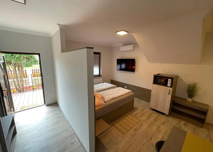 Bed and breakfast Kukorica Csárda 3*