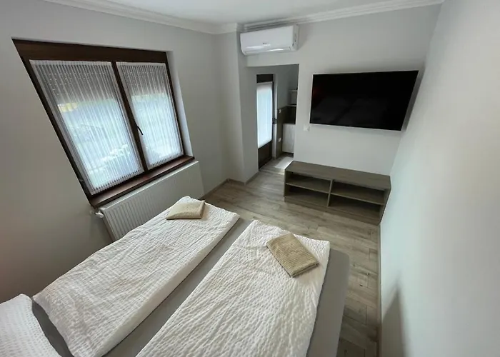 לינה וארוחת בוקר Kukorica Csarda 3*