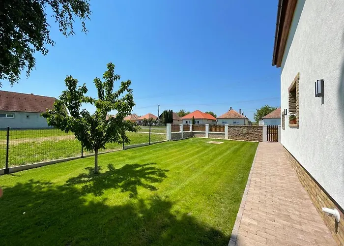 Bed & Breakfast Kukorica Csárda Balatonujlak