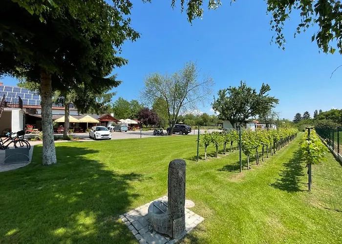 Kukorica Csárda Bed & Breakfast 3*