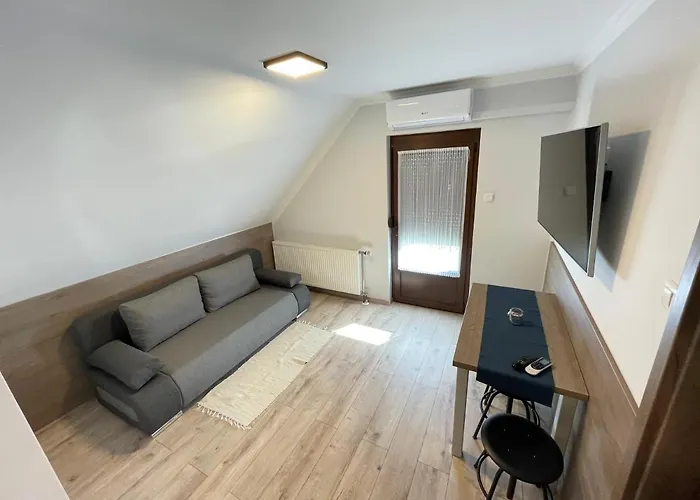 Kukorica Csárda 3* Balatonujlak
