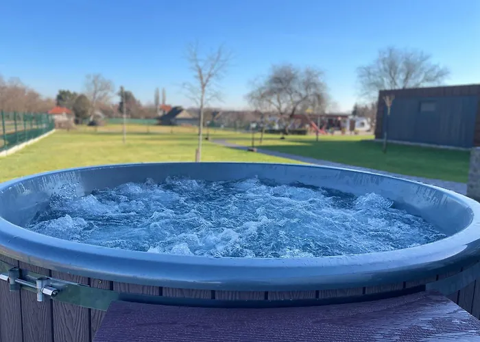 Kukorica Csárda Bed & Breakfast 3*